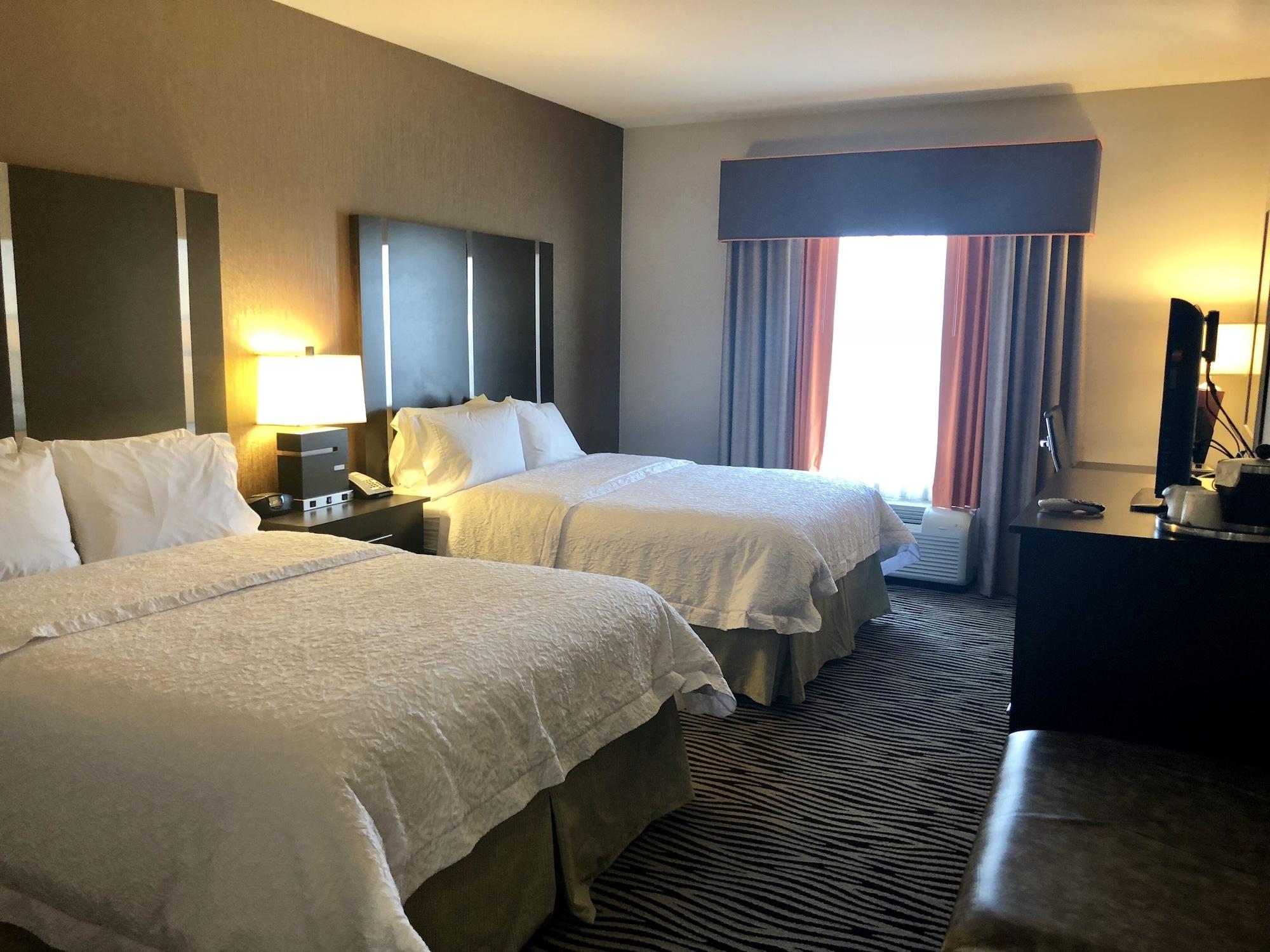 Hampton Inn And Suites Tulsa Central Kültér fotó