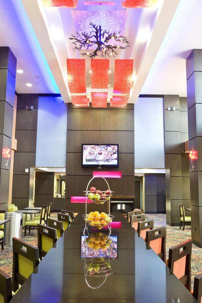 Hampton Inn And Suites Tulsa Central Kültér fotó