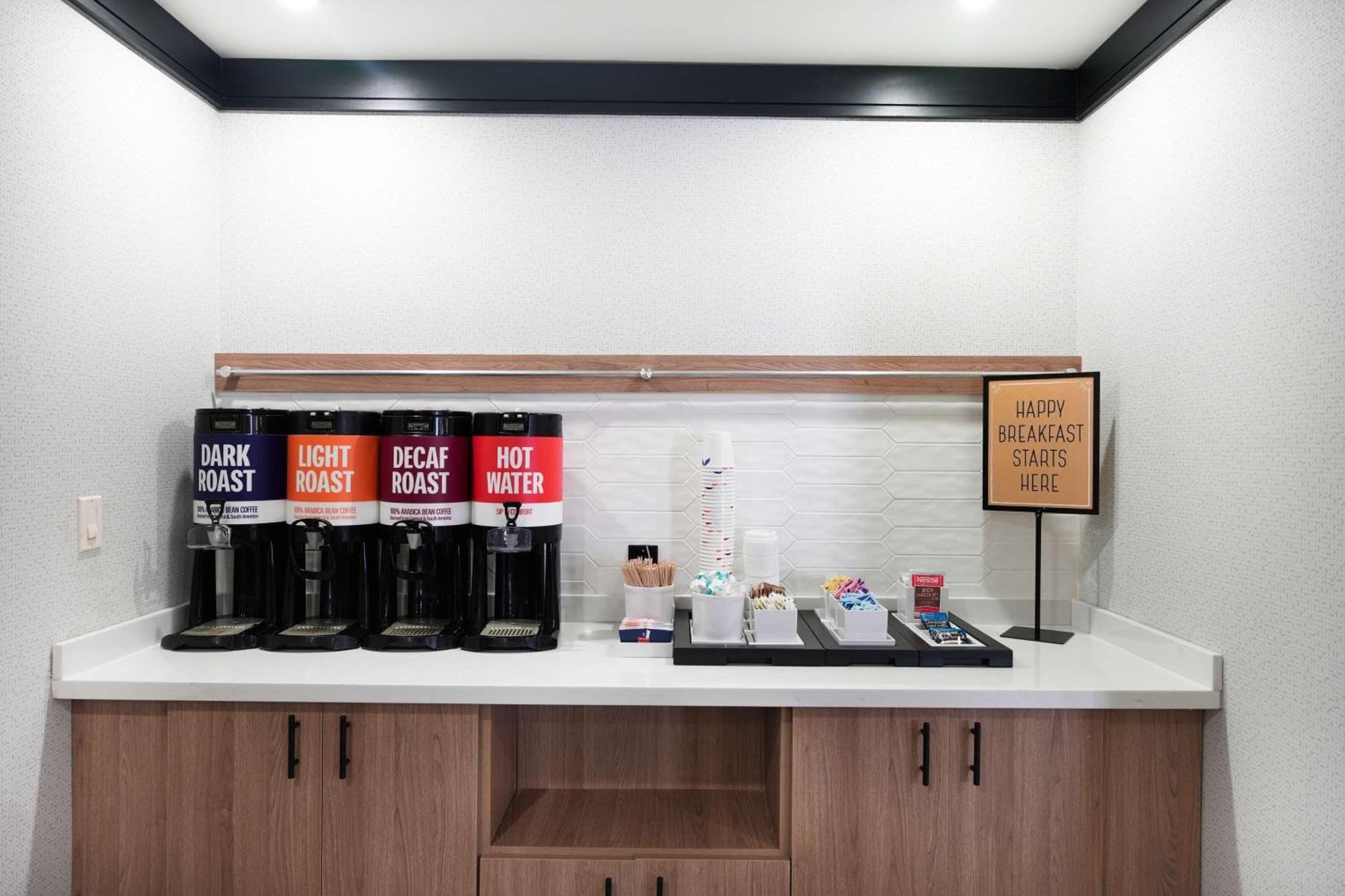 Hampton Inn And Suites Tulsa Central Kültér fotó