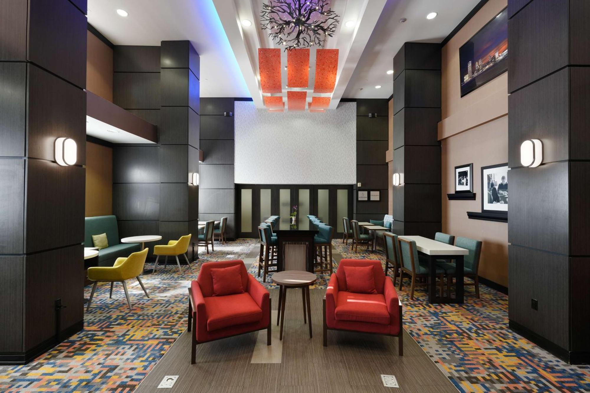 Hampton Inn And Suites Tulsa Central Kültér fotó